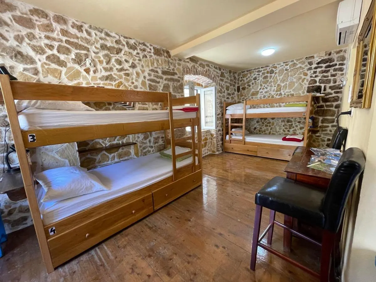 Tequila Bar Hostel Zadar 0*,