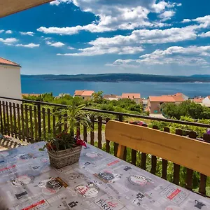 https://apartment-faro.primorje-gorskikotar.com